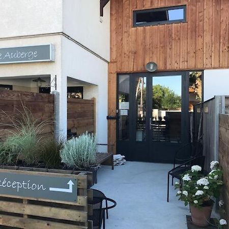 Hotel La Petite Auberge Ares Eksteriør bilde